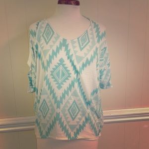 Flowy, Enti, Aztec blouse