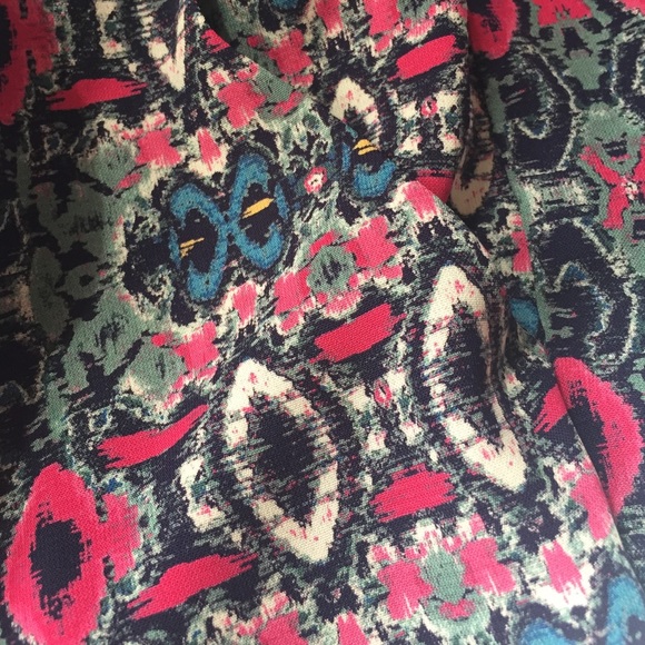 Tribal Pattern Romper - Picture 4 of 4