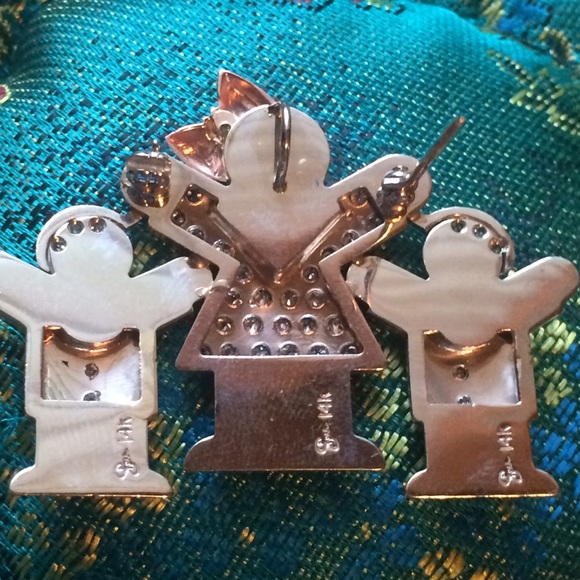 14 Karat Brooch with Diamonds- three children - Picture 3 of 6