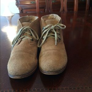 Fossil booties size 7.5