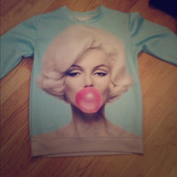 Light Blue Marilyn Monroe Long sleeve top