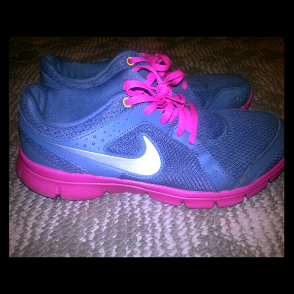 Women's Nike shoes