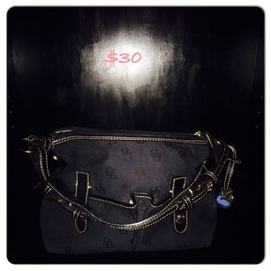 Dooney and bourke purse