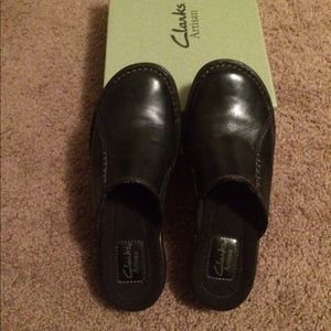 Clarks Artisan Collection MILL ABBEY BK LEA SZ61/2