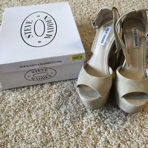 Steve Madden Whitman heels in color Bone