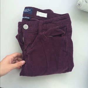 American Eagle maroon skinny jeans!