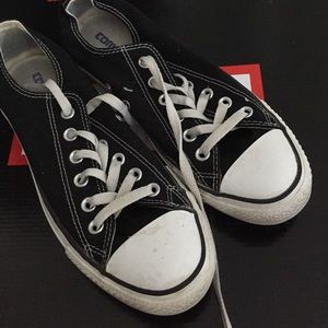 Black Classic Converse