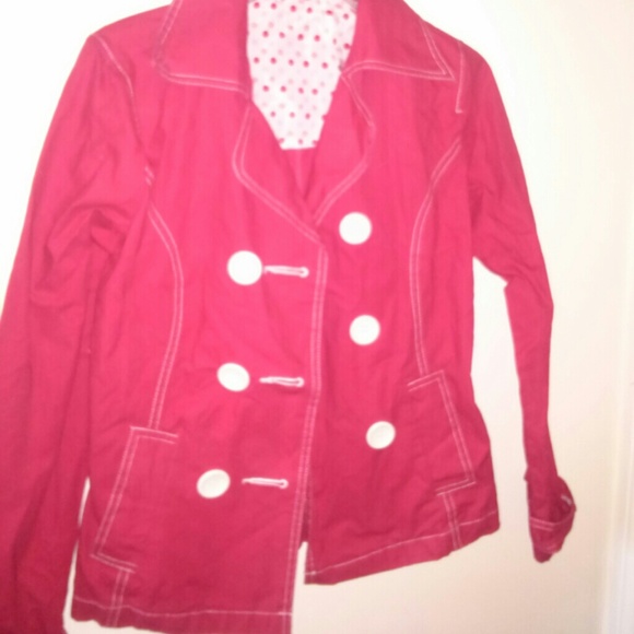 Stylish with retro flair blazer.