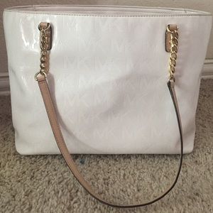 Michael Kors Grab Bag MK Sig Patent Leather WHITE