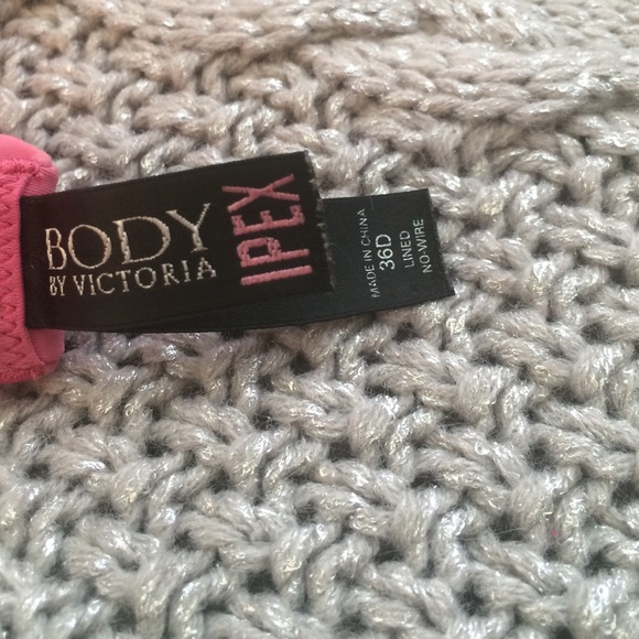 VS Body By Victoria IPEX 36D. Lined No Wire - Picture 2 of 4