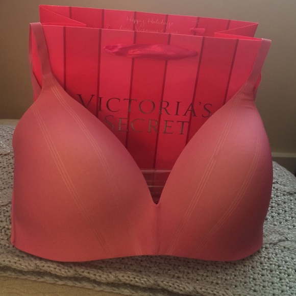 VS Body By Victoria IPEX 36D. Lined No Wire - Picture 4 of 4