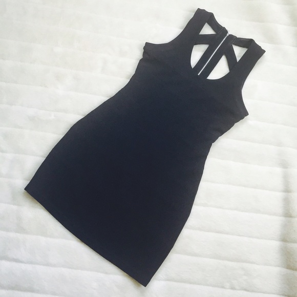 LAST CALL 8/22 🌟Walter Baker Black Bodycon Dress - Picture 2 of 4