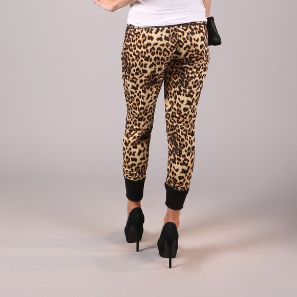 Leopard Joggers // limited offer - Picture 3 of 4