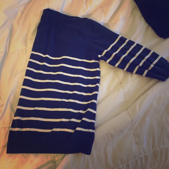 Levi blue and white stripped 3/4 sleeves sweater