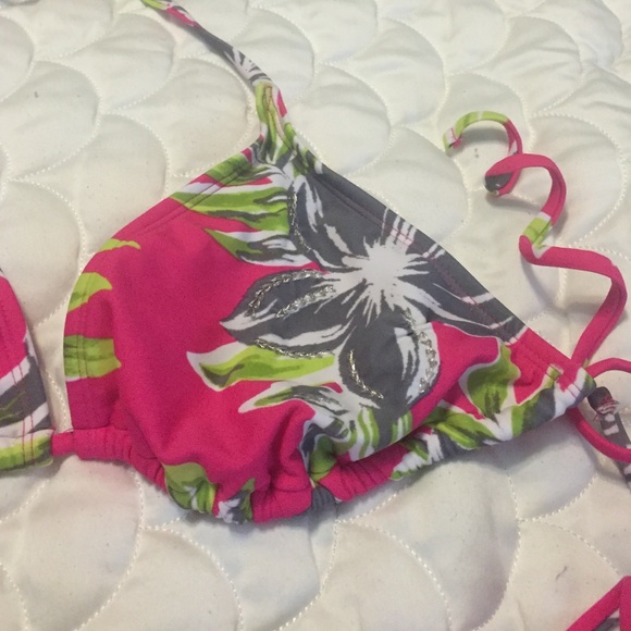 String Bikini - Picture 2 of 2