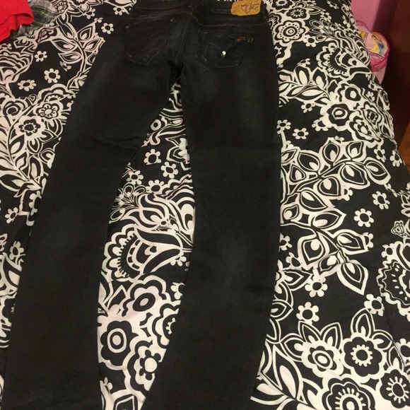 Jeans - Picture 2 of 3