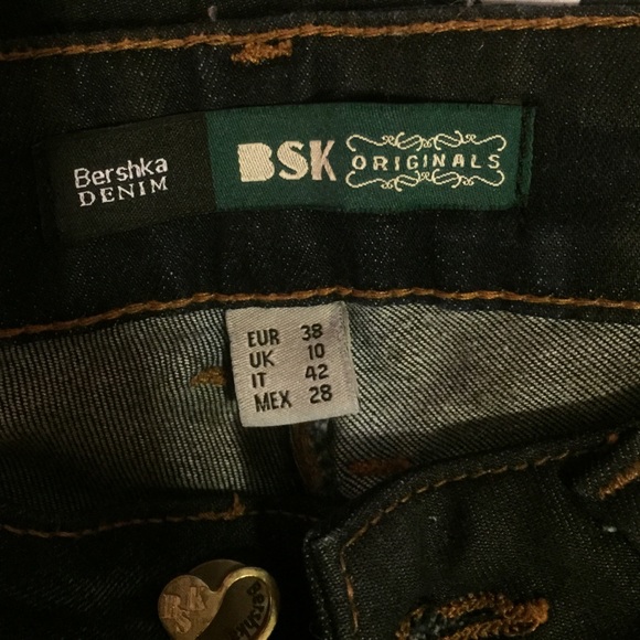 Jeans - Picture 3 of 3