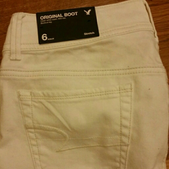 White jeans. American eagle