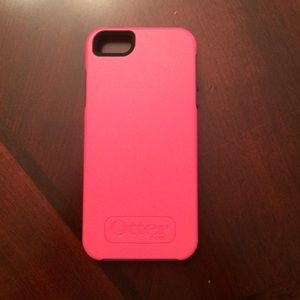 Gently used I phone 5s otterbox