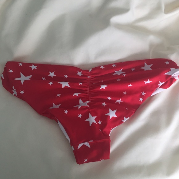 👙SOLD👙 Ripcurl Bikini Bottom - Picture 2 of 2