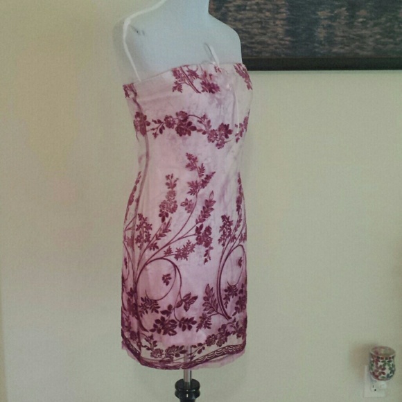 Pink Strapless Dress *Delias* - Picture 2 of 4