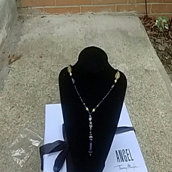 Necklace - Picture 4 of 4