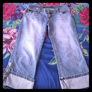 Super cute DKNY crop pants (cut size tag off)