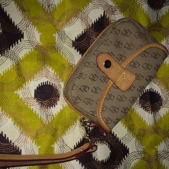 Dooney and Bourke Wristlet