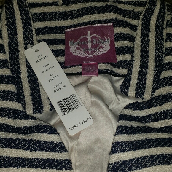 💚 Beautiful striped blazer. Size medium! - Picture 2 of 4