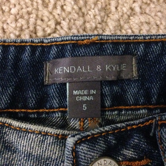 Kendall and Kylie shorts - Picture 2 of 4