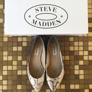 Steve Madden "Janna" Flats