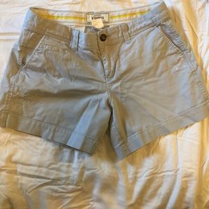 Distressed khakis shorts