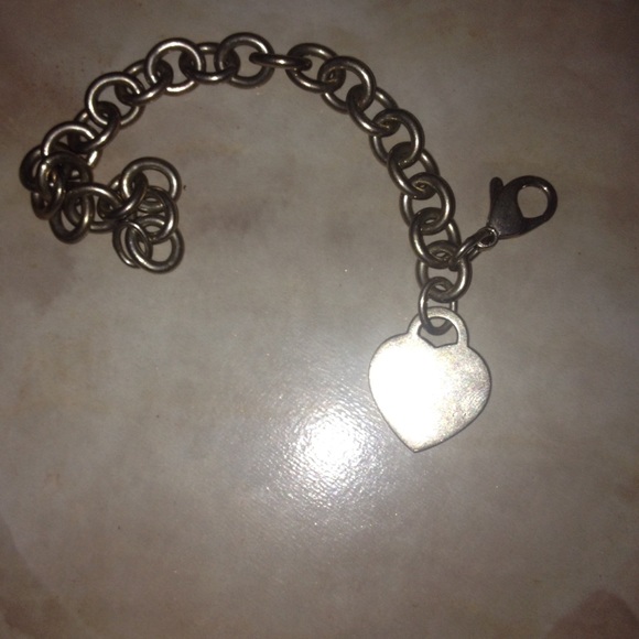 Tiffany heart toggle bracelet ๐๐๐SOLD - Picture 2 of 2