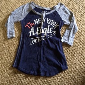 American Eagle 3/4 sleeve t-shirt