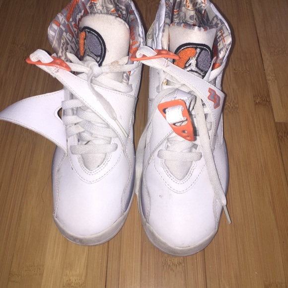 Jordan 8's white/cool gray/Orange Sz 8
