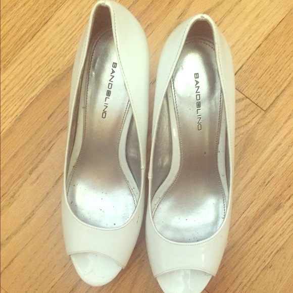 peep toe white heels