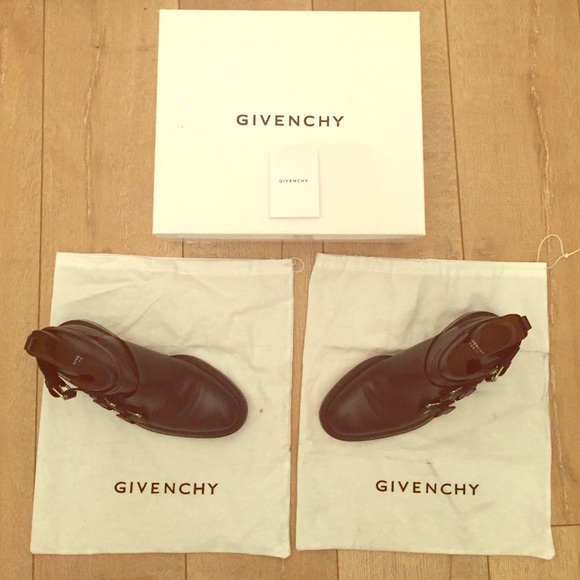 Black Givenchy Ankle Boots : Worn Once