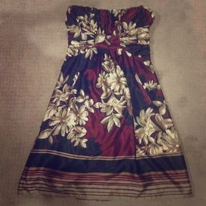 SALE ⚡️Max & Cleo Burgundy Floral Strapless Dress