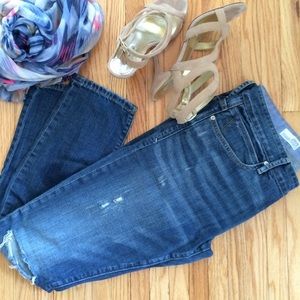 SALE! Gap Slouchy Skinny Distressed Jeans Sz 28/6