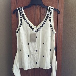 NWT Leifnotes top size 0