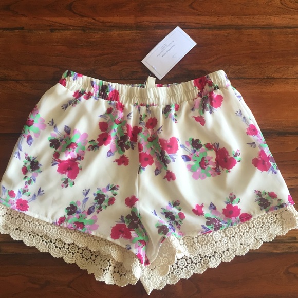 My Beloved Pants - SOLD // NWT Floral Shorts