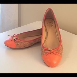 C Wonder size 6 cork flats