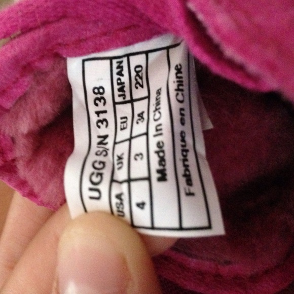 ugg Australia tennis shoes - Picture 2 of 3