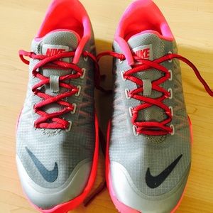 Nike Lunarlon Cross Trainers