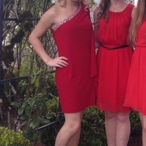 One shoulder red dress