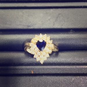 Sapphire diamond ring