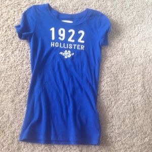 Hollister top