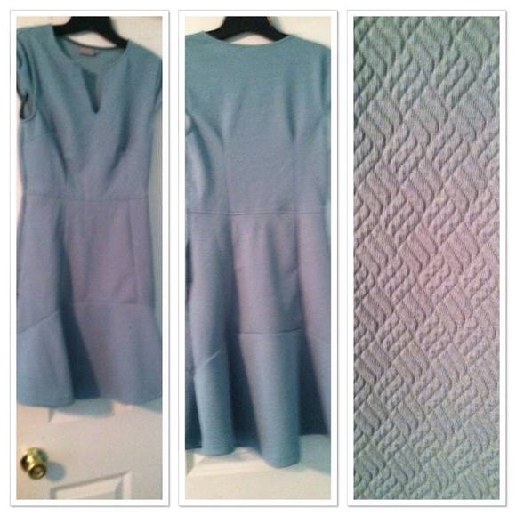 Fitted dress - Picture 1 of 1