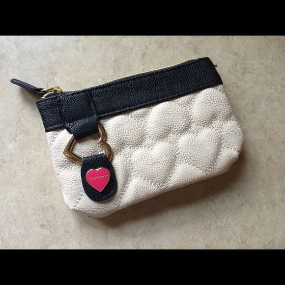 Adorable Betsy Johnson mini clutch bag! 💕