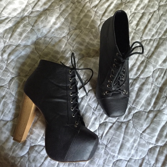 Make Me Chic Shoes - 💥FINAL PRICE💥Black Lace-Up Platform Ankle Boots
